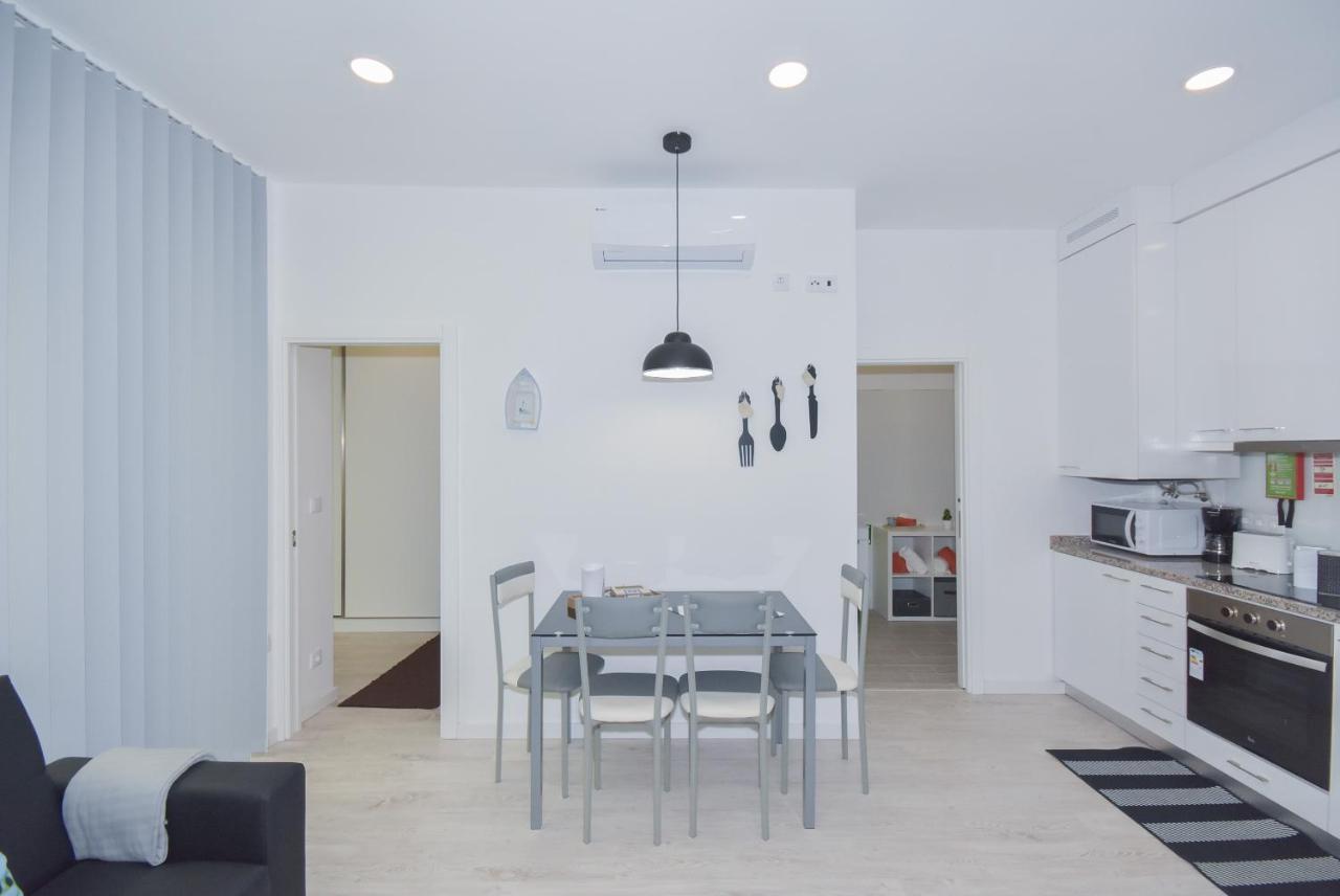 Near The Beach Apartments ماتوسينهوس المظهر الخارجي الصورة