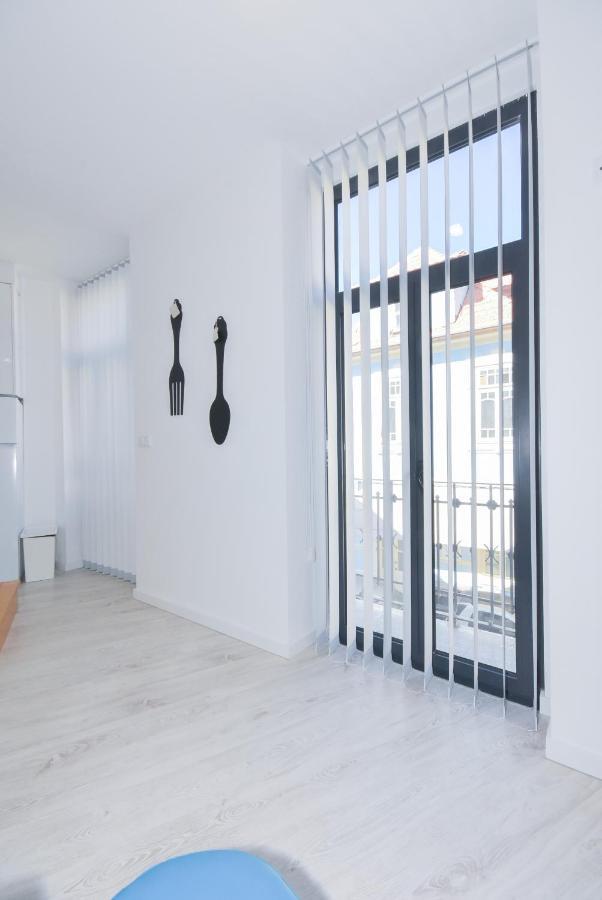 Near The Beach Apartments ماتوسينهوس المظهر الخارجي الصورة