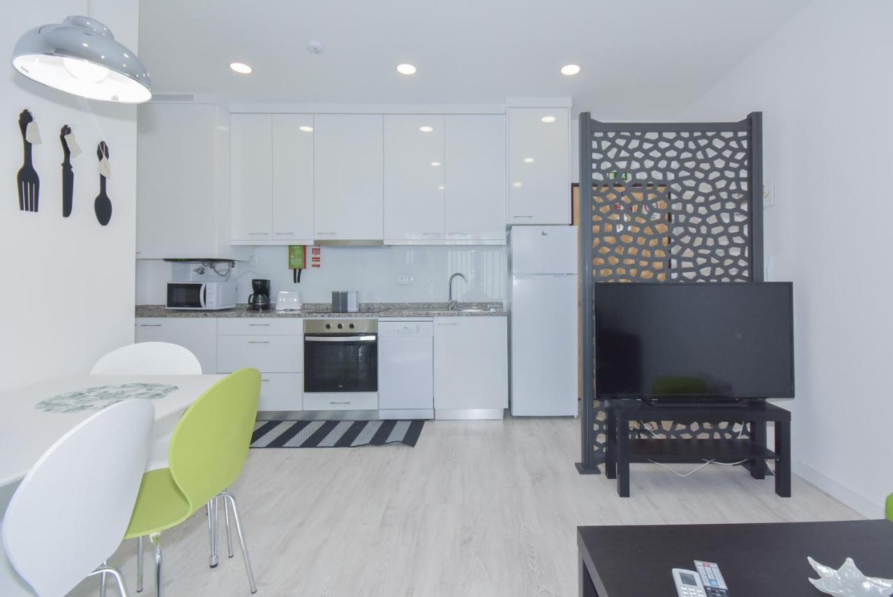 Near The Beach Apartments ماتوسينهوس المظهر الخارجي الصورة
