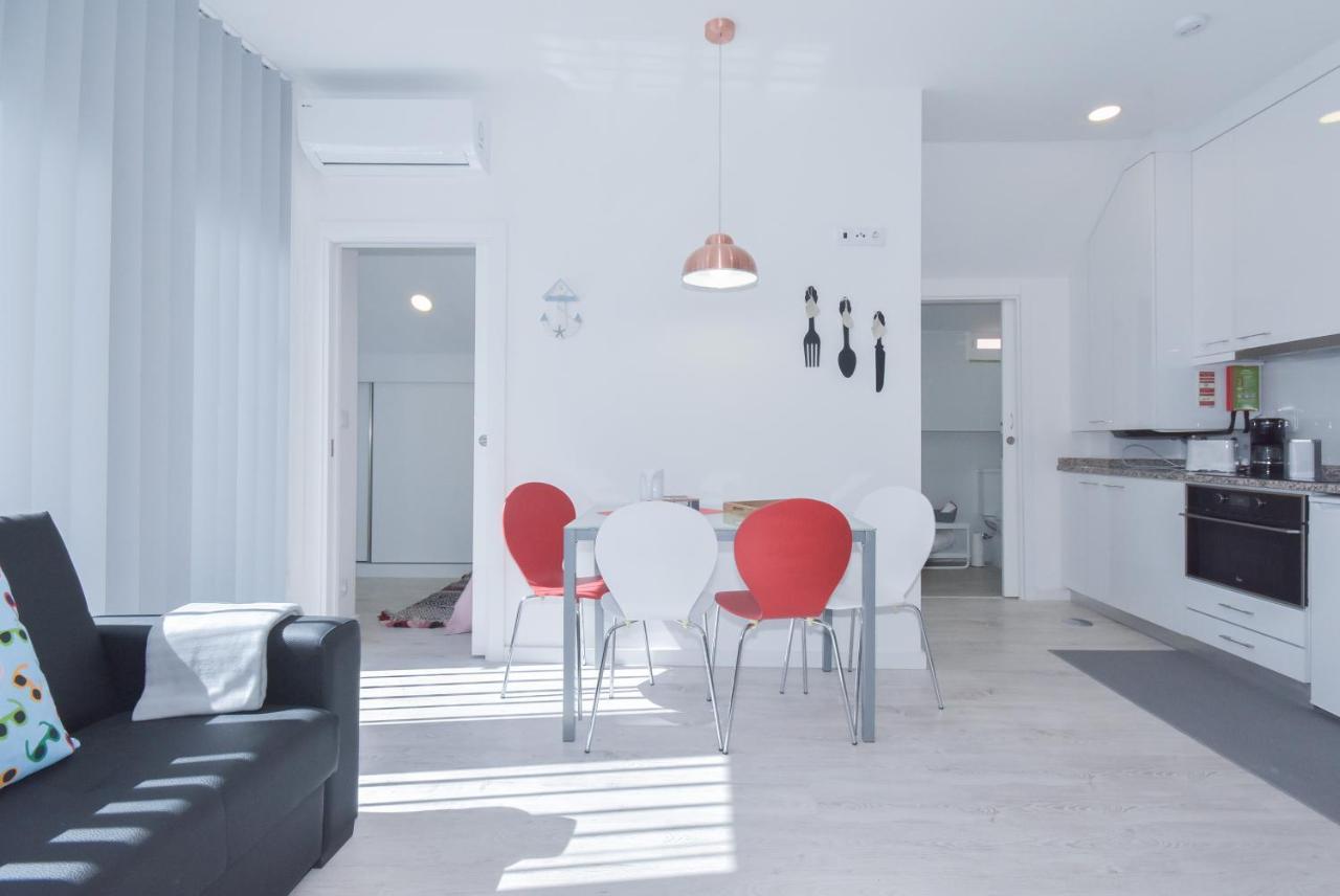 Near The Beach Apartments ماتوسينهوس المظهر الخارجي الصورة