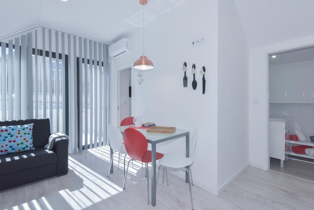 Near The Beach Apartments ماتوسينهوس المظهر الخارجي الصورة