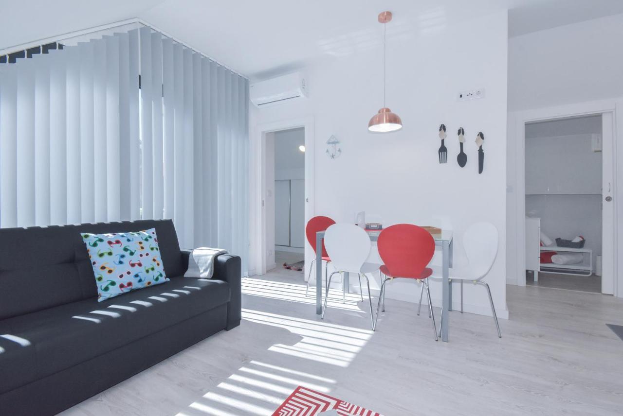 Near The Beach Apartments ماتوسينهوس المظهر الخارجي الصورة